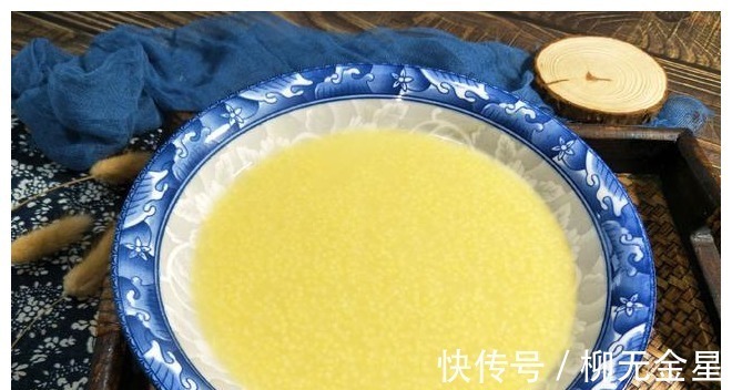 熬小米粥，除了水外多加1样，米油又厚又亮，浓香好喝！