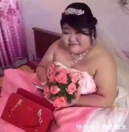 |幽默段子:前天遇到了个算命师父,算命师父看了看我的手相