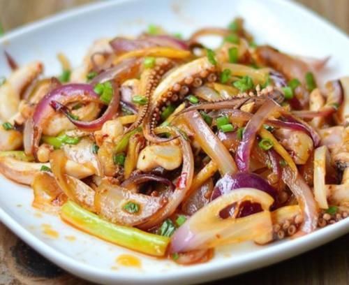 六月,宁可少吃猪肉,也要多吃这道菜,美味下饭,血管通畅了