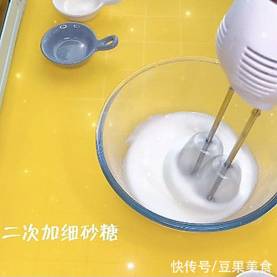 不开裂，不回缩，不塌陷的纸杯蛋糕来啦