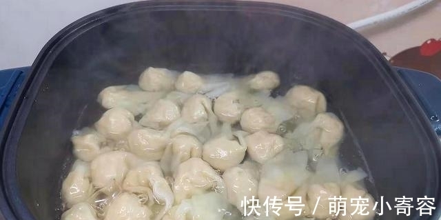 我家三人早餐,面食小吃丰富营养,蔬菜水果齐上桌,暖胃管饱