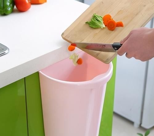 垃圾桶|小夫妻在深圳迷你型仅有13平新房，二人生活很充足，估计你没见过