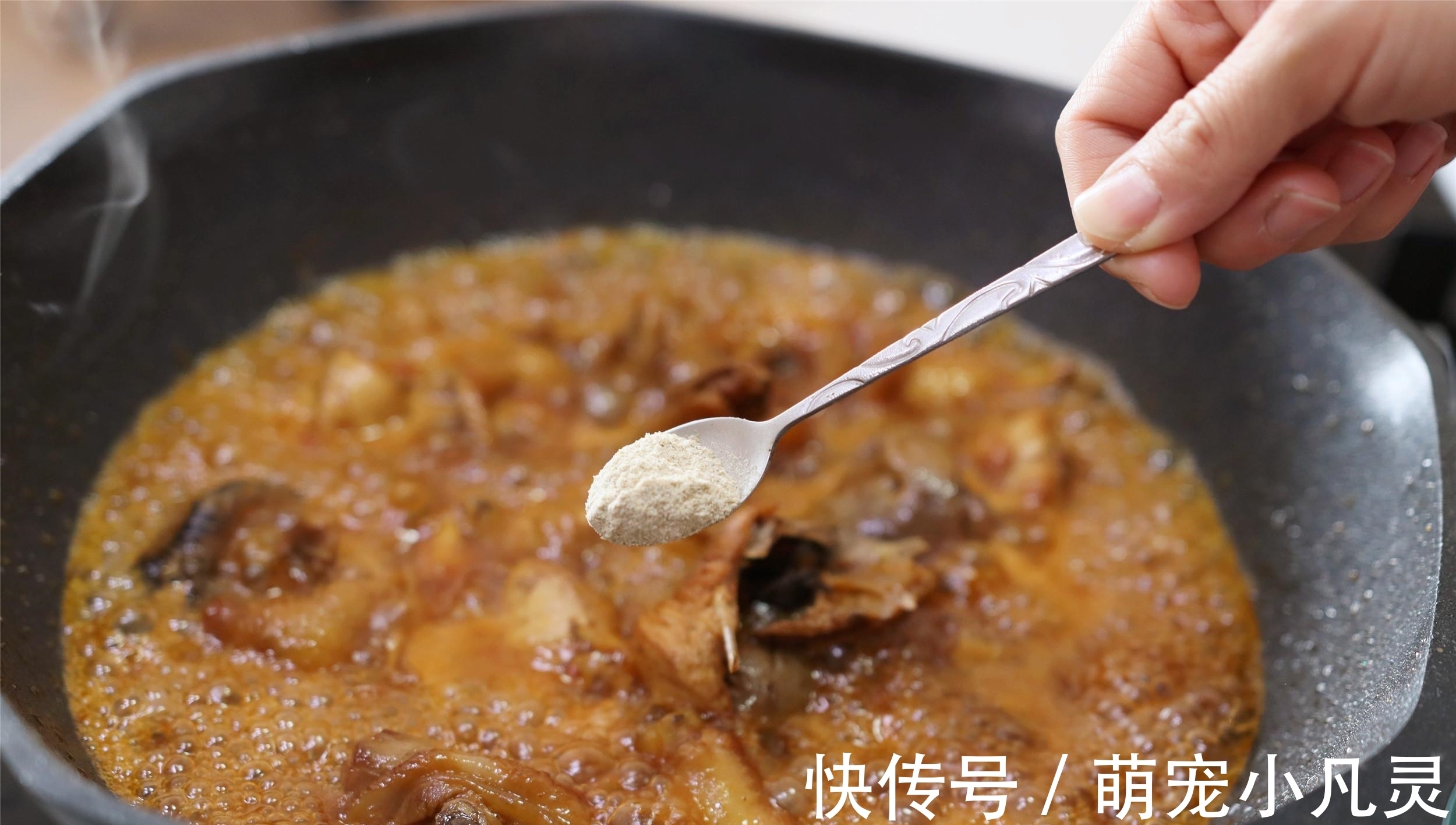 密闭性|做黄焖鸡，土豆香菇别乱加，记住加“3酱”，鸡肉香，汤浓郁下饭