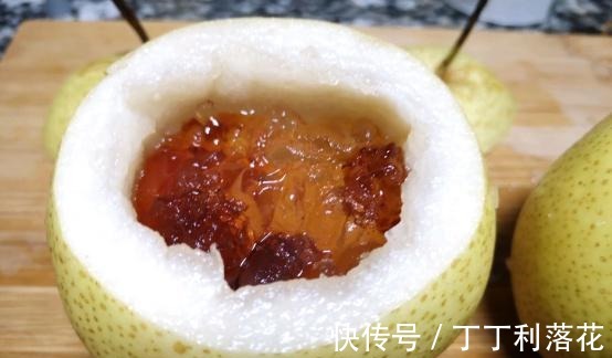 小姐姐|冰糖雪梨炖桃胶简单做法,味道甘甜可口,降燥败火!