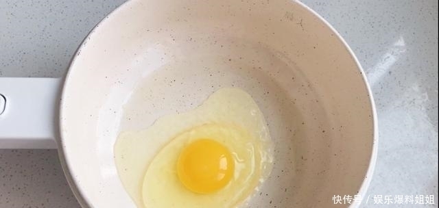 西红柿|每天晚餐吃这个减脂汤，一段时间腰细了脸小了，瘦子别喝怕你太瘦