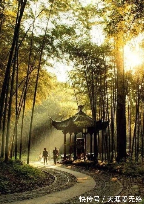 伤心#李白很伤心的一首词,短短4句,写尽等候之人的忧愁,流传千古