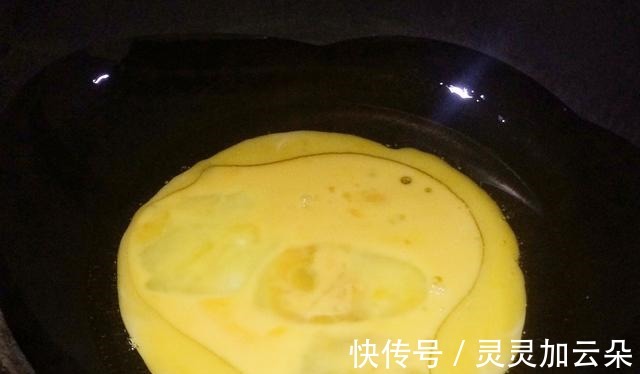 虾仁跟鸡蛋搭配在一起,营养翻倍,常做给孩子吃!