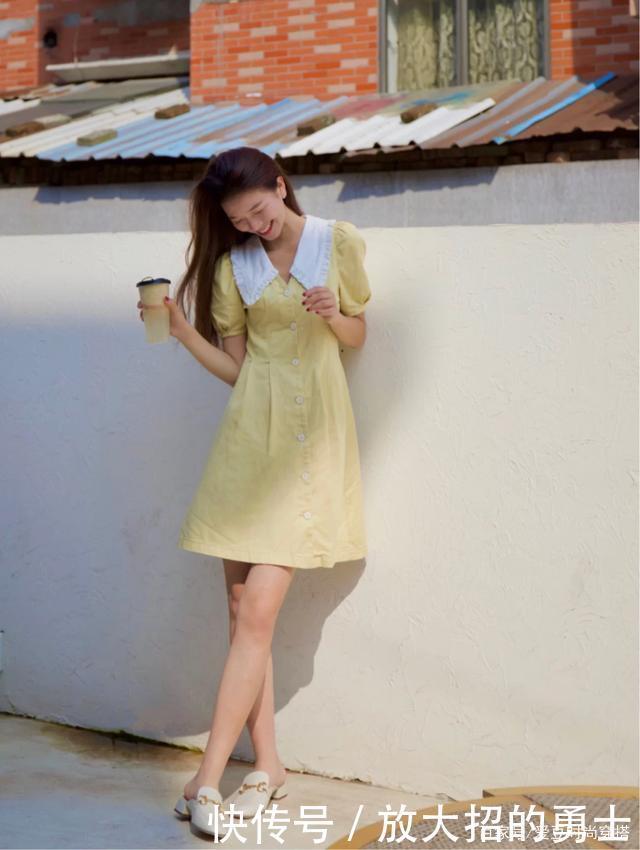 除了淡黄色,今年更流行“奶油黄”穿搭,气质又显白