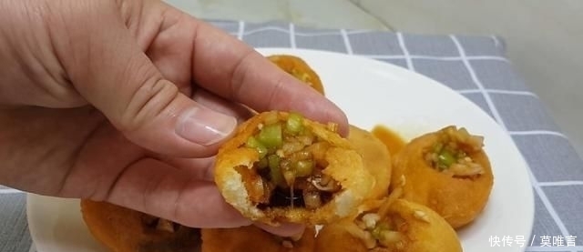 我家面粉从不蒸包子,这样做比油条馒头都简单,一次做九个不够吃