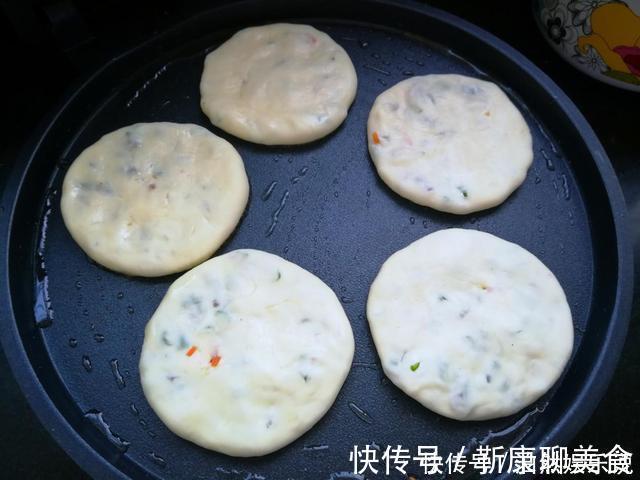 馅饼|想吃馅饼又不会发面,教你一种懒人做法,30分钟可以做一大盆