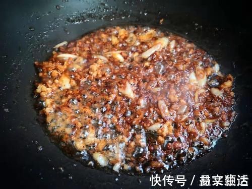 厨路|天冷就好这口,既当菜又当饭,吃一盘全身都暖和,一天都感不到饿