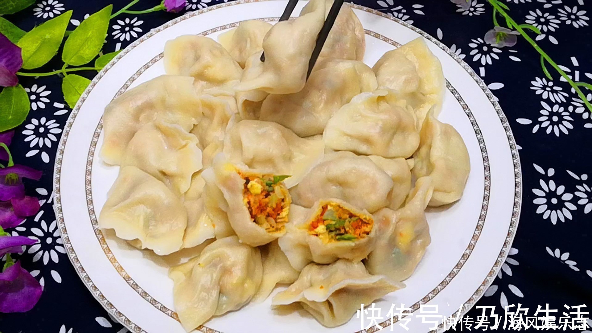 味道|白菜饺子好吃有秘诀,学会如此调馅,味道格外鲜美,味精都省了