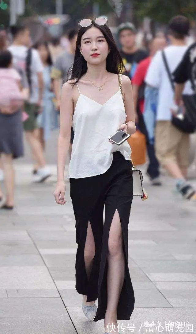 穿搭 打底裤展示完美女人的味道,充满了无限的魅力,简洁大方