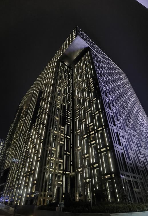 龙湖金融岛|星光璀璨!带你逛夜幕下的龙湖金融岛