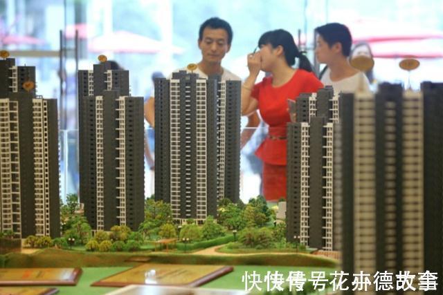 房产证|为什么说,房产证上不要写夫妻两人的名字,现在知道还不算晚