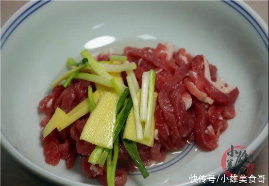 瘦肉|炒瘦肉有人放淀粉，有人放蛋清，都错了，教你小技巧，嫩滑不柴