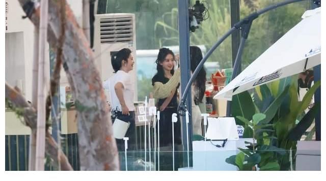 龔俊|《中餐廳5》官宣定檔后，首批飛行嘉賓曝光，元老成員回歸成亮點(diǎn)