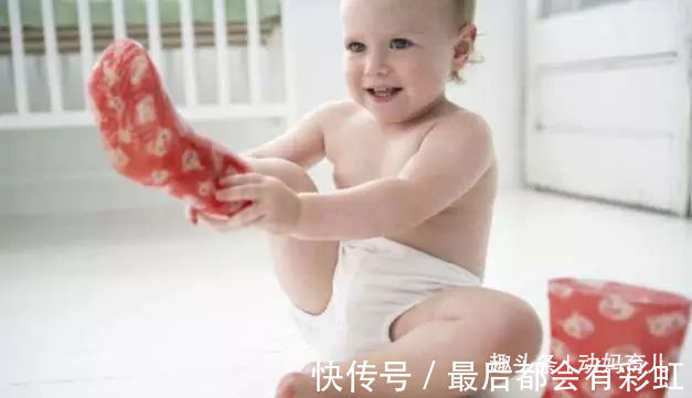 后脑勺|宝宝多趴好处多!父母不要耽误了宝宝练趴的黄金期!