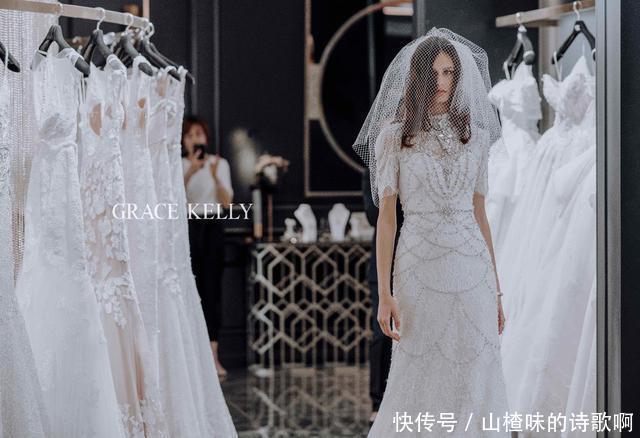 系列|GRACE KELLY全新系列婚纱奢华亮相