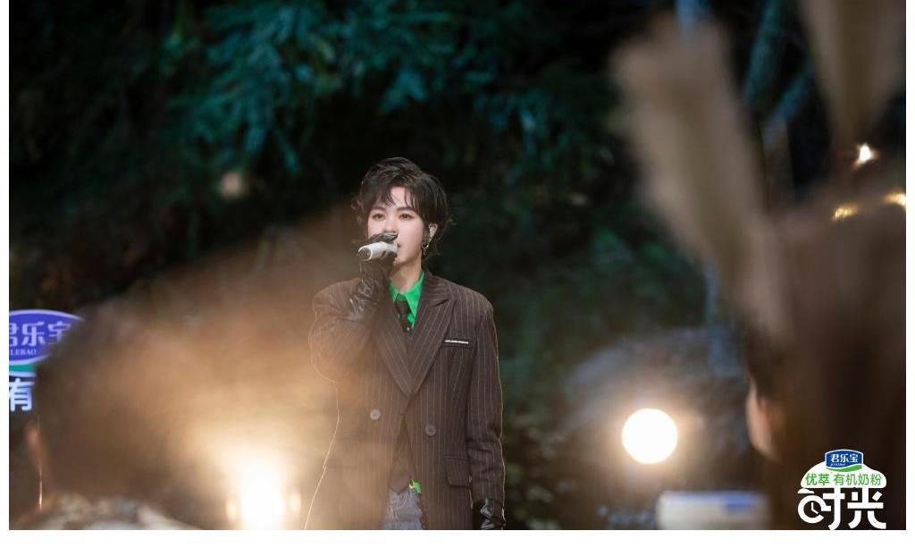 《時光音樂會》太會玩！全員演繹鳳凰傳奇金曲，重溫五毛特效名場面