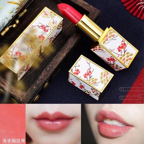 黄皮必备几款口红颜色：提亮肤色效果强，还能衬出成熟的淑女气质