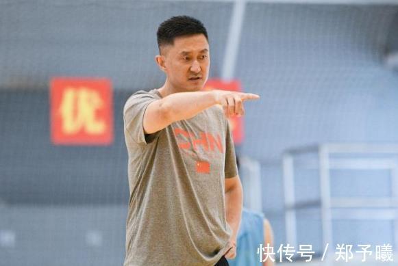 沈梓捷|男篮输日本也不奇怪！天时地利人和全丢了，杜锋亲自摊开4大隐患