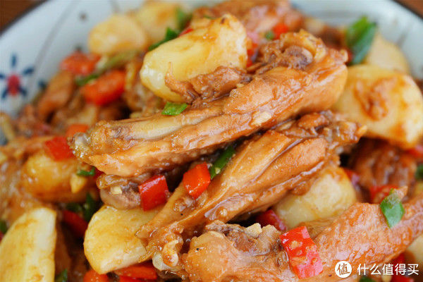大蒜|健康饮食 篇八：天热潮湿多吃蒜，和这2样焖一锅是绝配，喷香下饭，夏天有好菜了