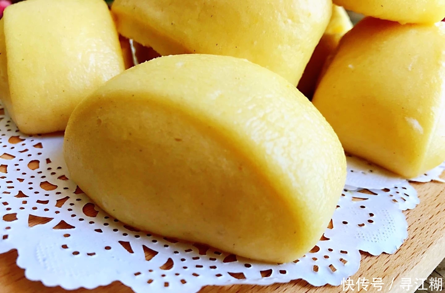 蒸馒头别只放酵母,多加两种常用料,发满盆30分钟,蓬松有嚼劲