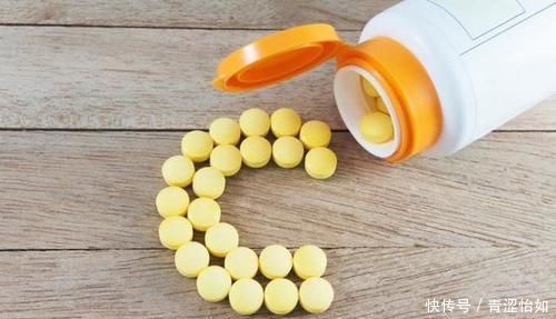 浇灌|文竹富贵竹黄叶,吃粒过期药,30天长爆盆,根系粗壮、叶子绿