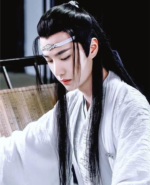 星光大赏最新排名!肖战,王一博争第一,赵丽颖名次让人想不到