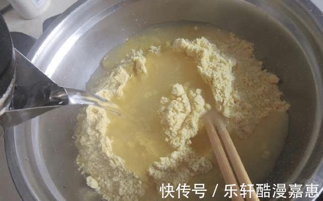 白面|夏天多吃粗粮,这样做玉米面馒头,暄软不硬,比白馒头好吃、刮油