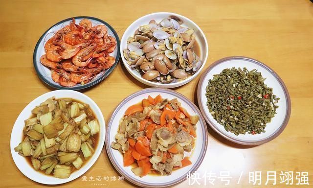 晒晒出差回来给家人做的晚餐,营养家常,花钱不多,家人吃得开心