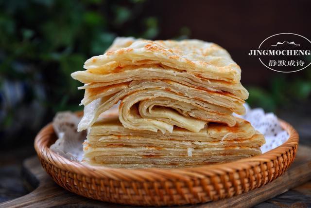 这才是烙饼的正确做法，外酥里嫩层次分明，每个步骤都详细告诉你