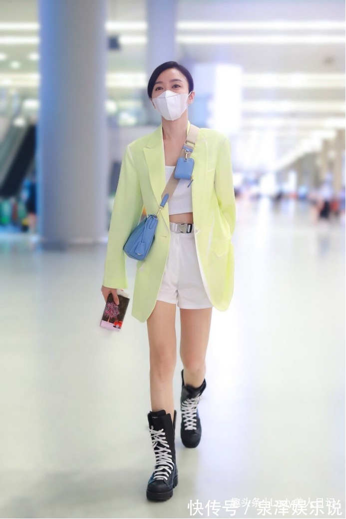 包臀裙 西装+运动内衣简直绝了!秋天这样穿得炸街,早秋穿搭安排好了