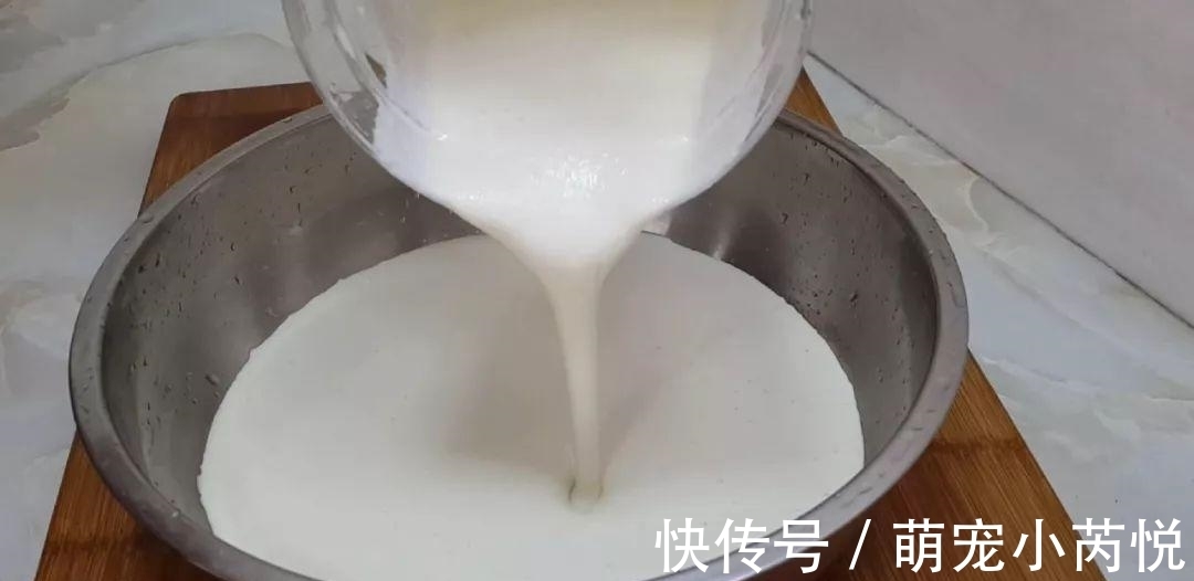 蛋糕|1碗大米,2个苹果,锅里蒸一下,做出创意小发糕,比蛋糕好吃几十倍