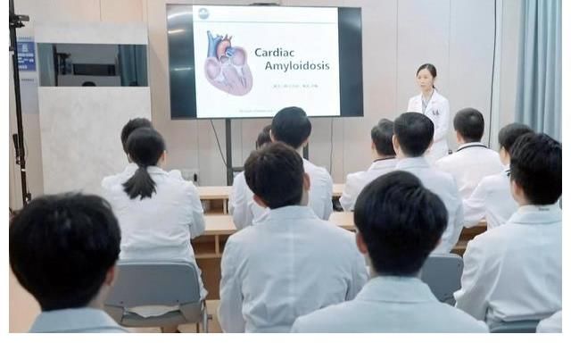 《令人心动的offer3》女医学生：一个高开低走，一个真“妖才”