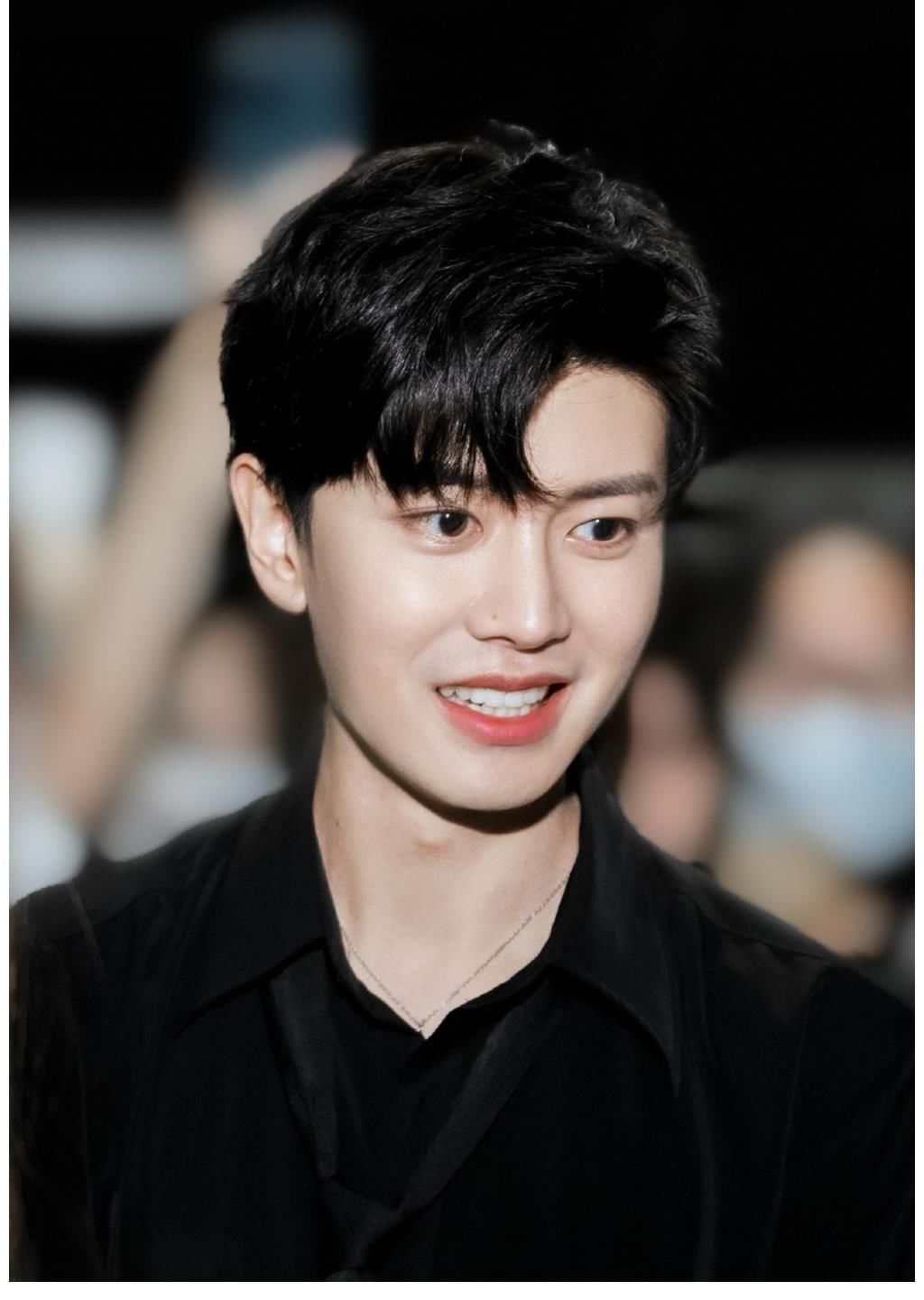 任嘉伦|江苏卫视《闪闪发光的你》收官,任嘉伦发博告别,表达喜爱与不舍