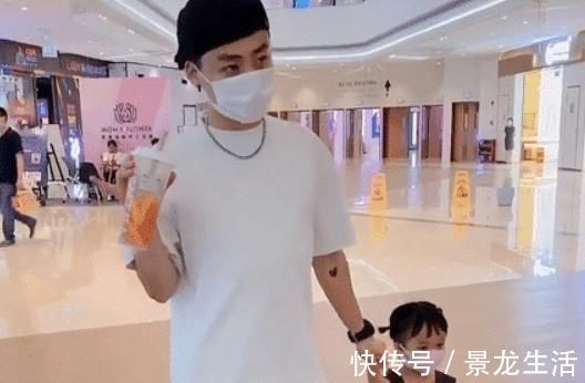 爸爸|“最卑微奶爸”宠娃第一名,内心:终于可以明目张胆做回自己了