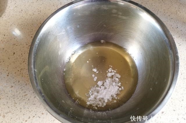 戚风蛋糕|做了不下100次的蛋糕,配方实用靠谱,甜而不腻比买的好吃!