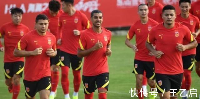 费南多|国足集训第3天!两大归化正式回归训练,下赛季或携手加盟泰山队