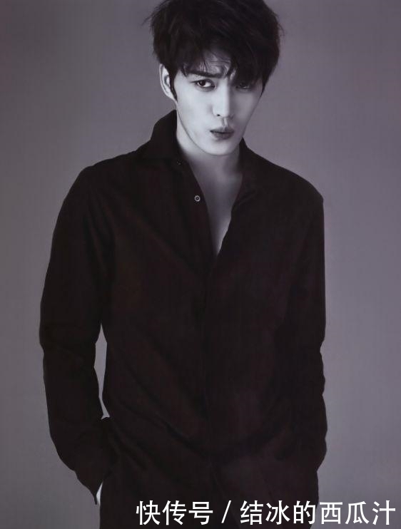 出道|他被称为“漫画王子”, 3岁被母亲遗弃, 17岁出道, 现在32岁