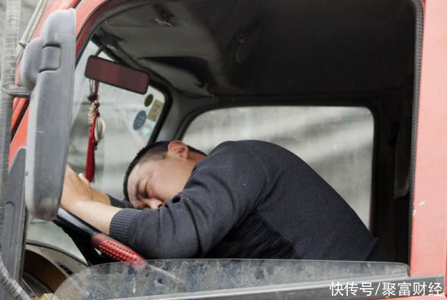 月嫂|三大高薪又缺人的职业,曾经被年轻人抛弃,如今再度高薪翻红