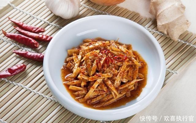 稳定|血压居高不下?告诫:4个“诱因”,请及时避开,血压或慢慢稳定