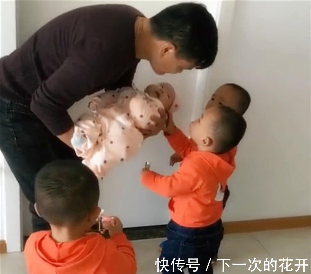 爸爸|头胎生了三胞胎儿子，二胎又生了个女儿，这画面让人泪崩！