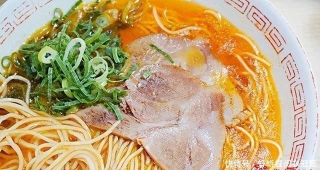 福冈|舌尖上的日本:福冈豚骨博多拉面「长浜ナンバーワン」