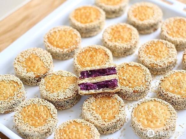 紫薯别再蒸着吃了，试试这样做，奶味浓郁，香软可口，太好吃了