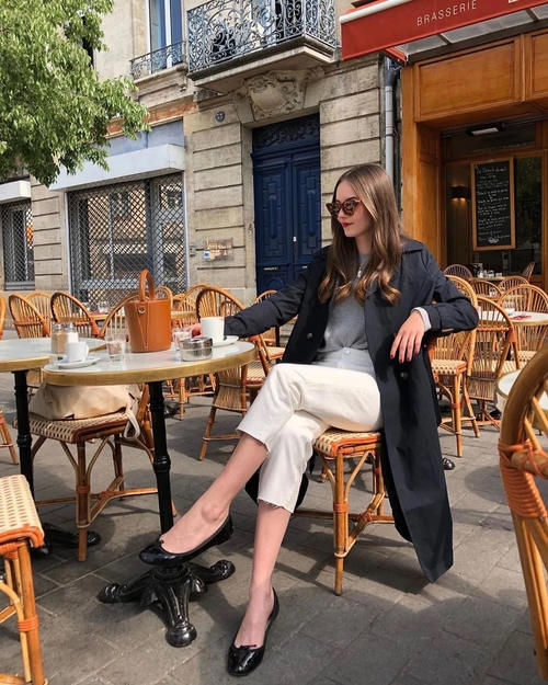 风衣＋豆腐裤，今年入春必学穿搭，年过40也很时髦