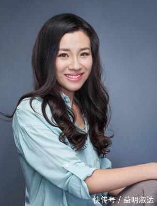 父母愛情|26歲獲得影后,北影校花,卻遭大23歲導演拋棄,今嫁入豪門成贏家