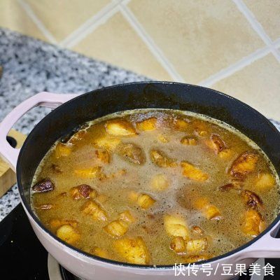 年夜饭｜连汤汁都不会放过的红烧肉卤蛋