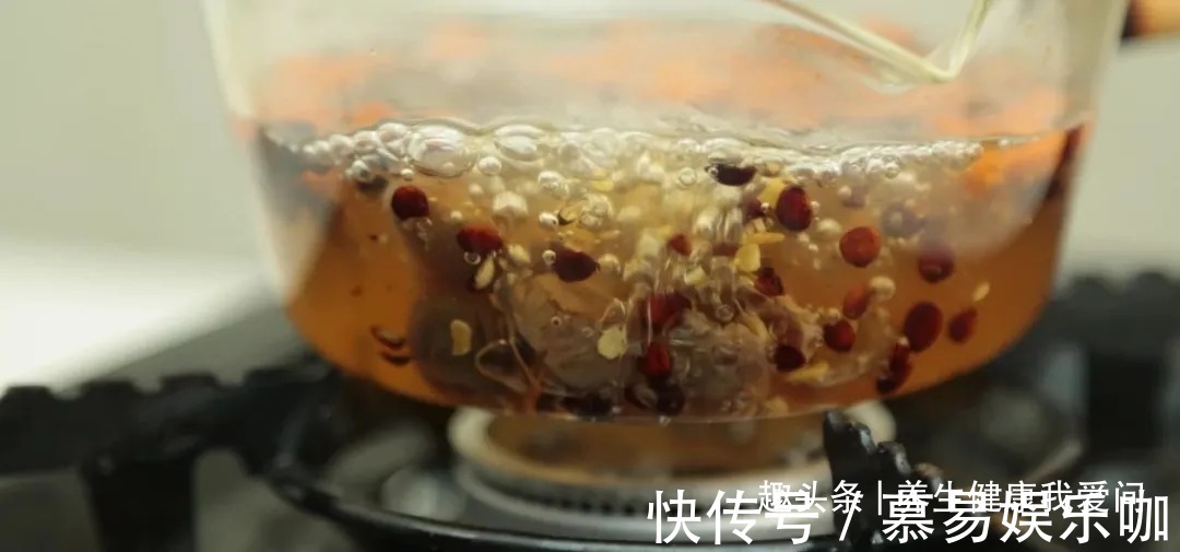 酸枣仁|凌晨1-3点容易醒？是身体2个地方堵了！老中医这样吃，安睡到天亮